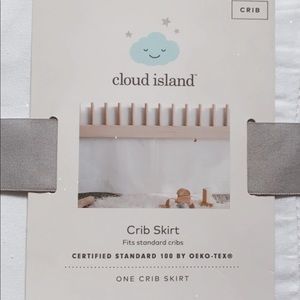 NWT white crib skirt